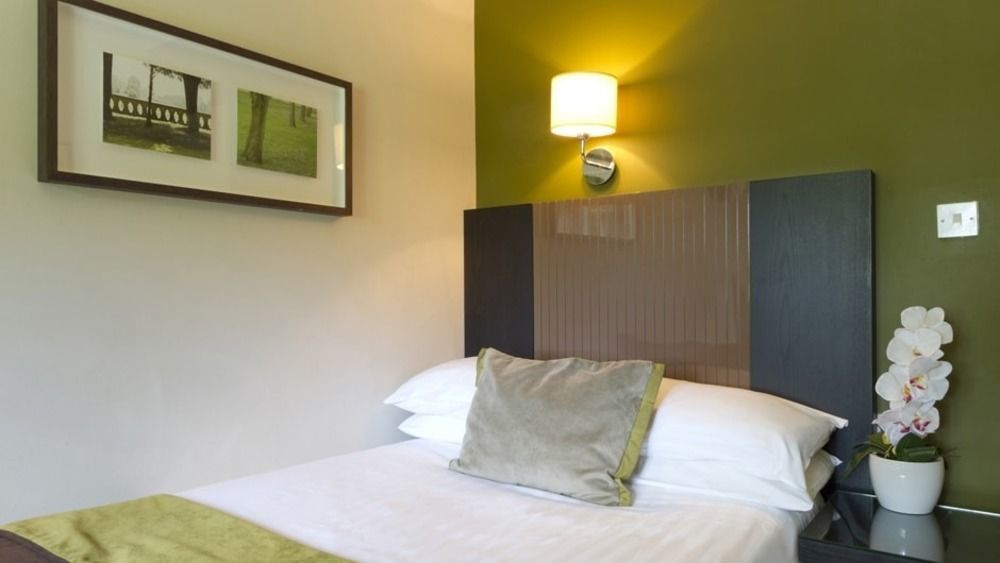 Highfield Park Hotel Hook  Exterior photo